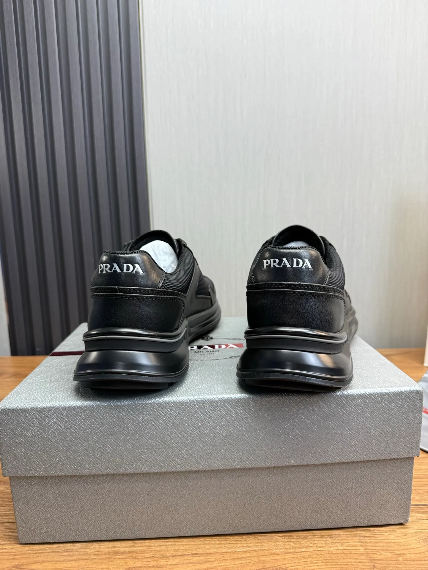 Men's shoes 💰600💰 [PRADA] Popular men's shoes shipped 👏Official website synchronized ⬆️Original cowhide fabric + cowhide lining, 1⃣️:1⃣️reproduction, original sole, 38-45 (45. Customized, non-refundable)